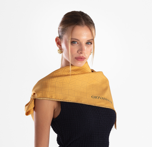 Giovanni Boulera Gold Mesh Pattern Mulberry Twill Silk Scarf 90x90 cm